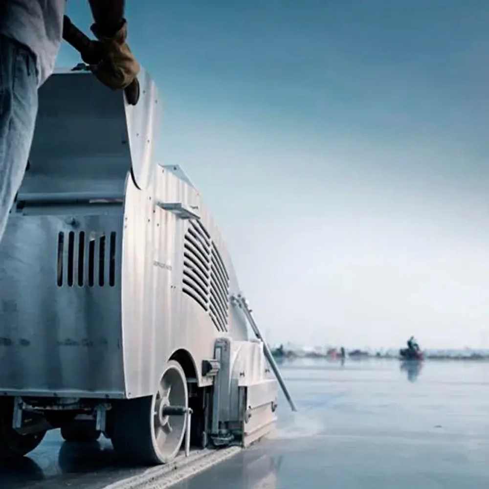 Husqvarna Soff-Cut 4200 самоходный нарезчик швов 9668456-02