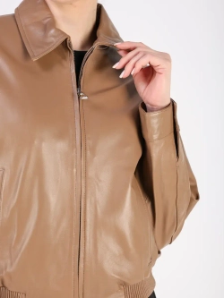 Кожаная куртка демисезонная