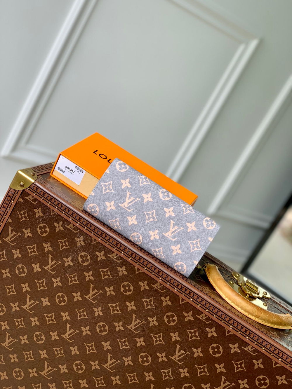 Louis Vuitton Emilie Wallet