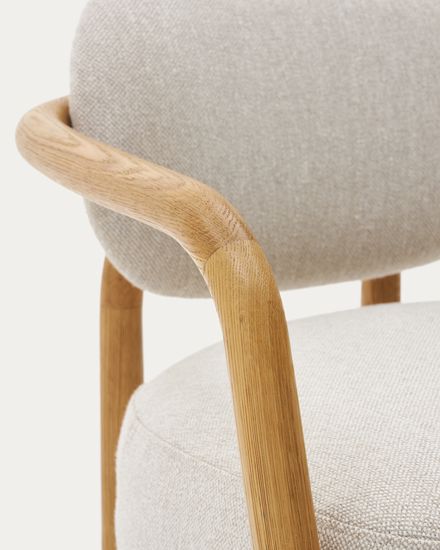 Melqui Бежевое кресло из массива дуба с натуральной отделкой Испания La Forma