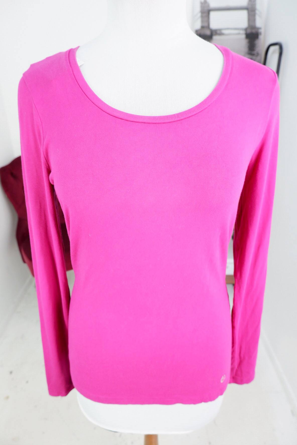 Лонг цвета фуксии, визуально на 46 размер