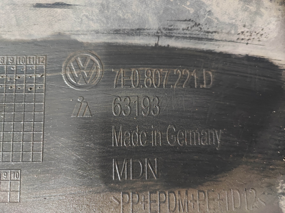 Бампер передний Volkswagen Transporter T6 15-19 Б/У Оригинал 7E0807217S9B9