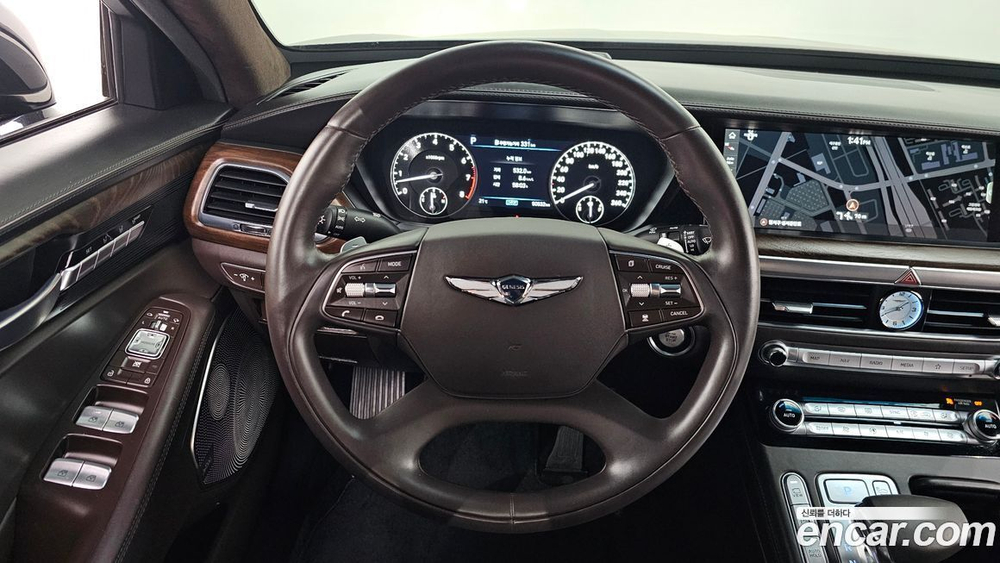 Genesis G90 5.0 AWD (07.2020)