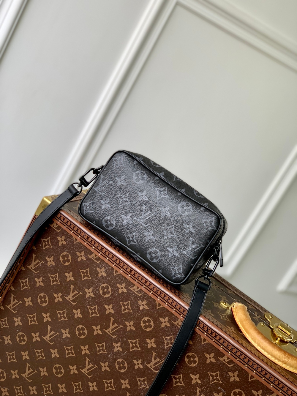 Louis Vuitton Trocadero Wearable Wallet