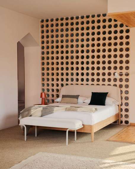 Кровать Octavia из ясеневой фанеры с белым мягким изголовьем 180x200 см