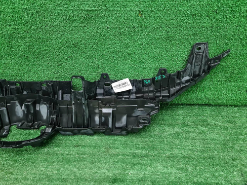Кронштейн решетки радиатора Toyota RAV4 XA50 18-нв