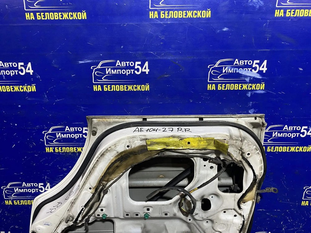 Дверь задняя правая TOYOTA COROLLA 1999