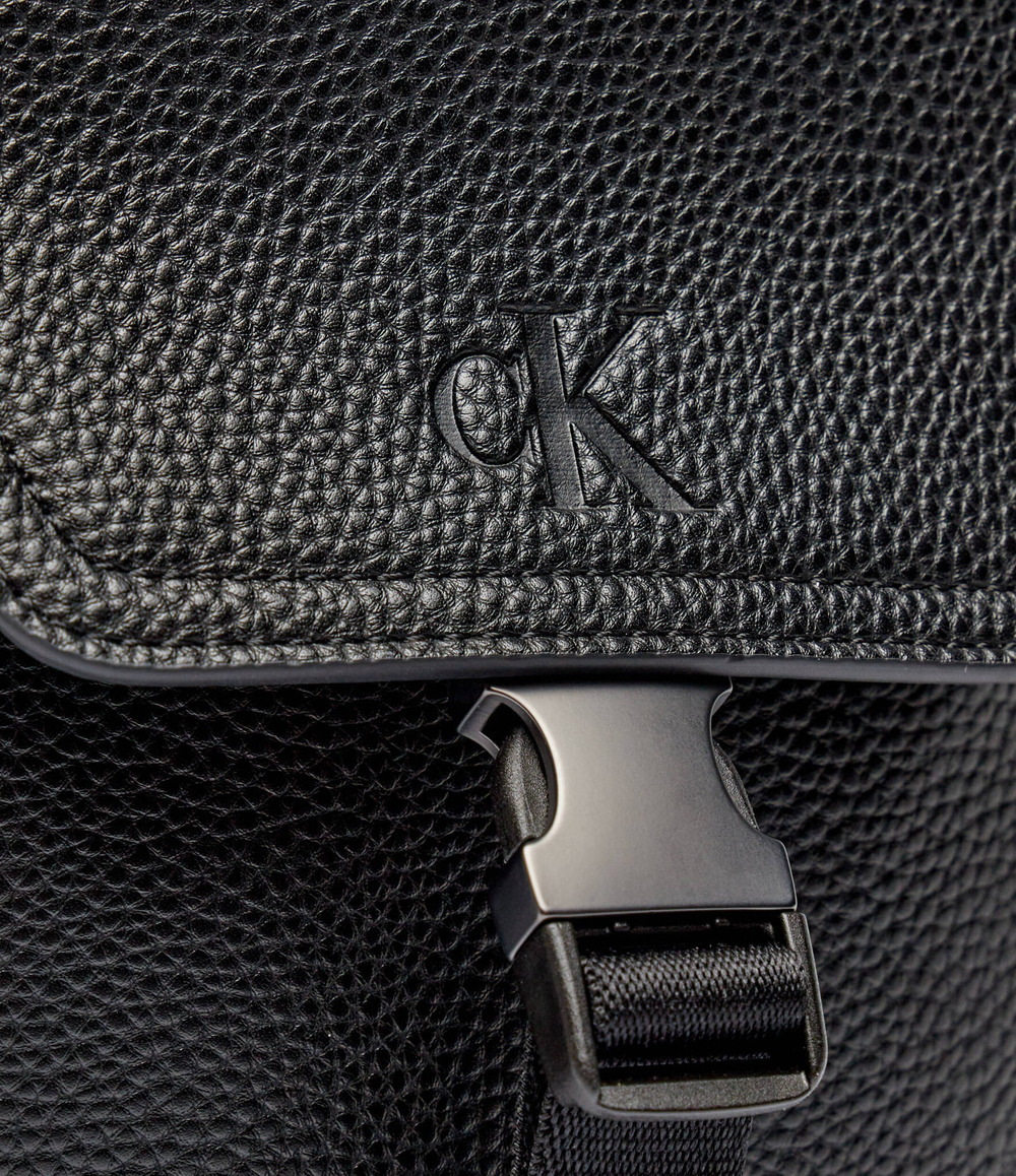 Сумка кросс-боди CALVIN KLEIN JEANS - черный(K50K512565)