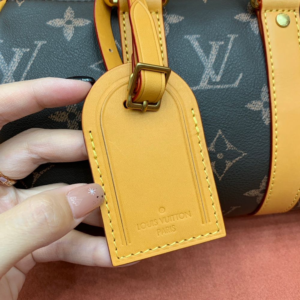 Louis Vuitton Keepall 25