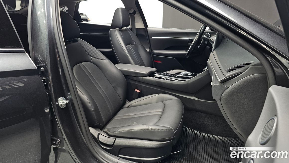 Hyundai Sonata (DN8) 2.0 (12.2020)