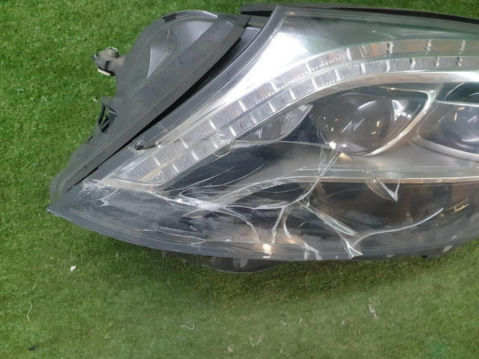 Битая Фара левая Mercedes S w222 (2013-2017) LED