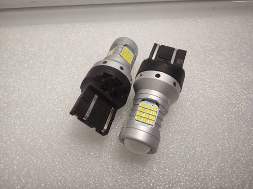 W21/5W / Светодиодная лампа W21/5W, 60 диодов, белый, линза (за 1 шт.)