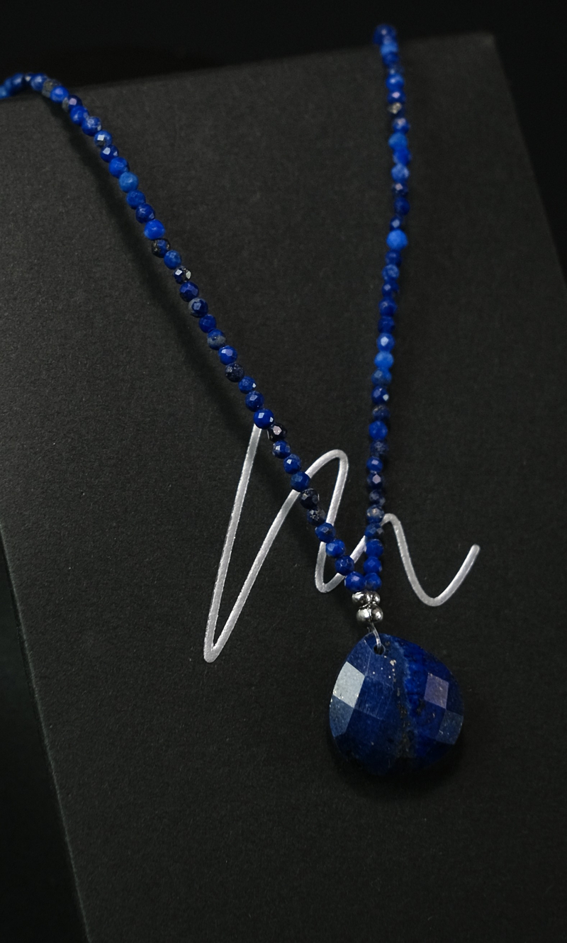 Колье Memo Drop "Memo about Finance" с лазуритом и бриолетом лазурит