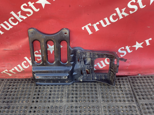 Кронштейн крыла левого 2024г