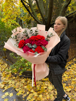 Букет красных французских роз 9 штук