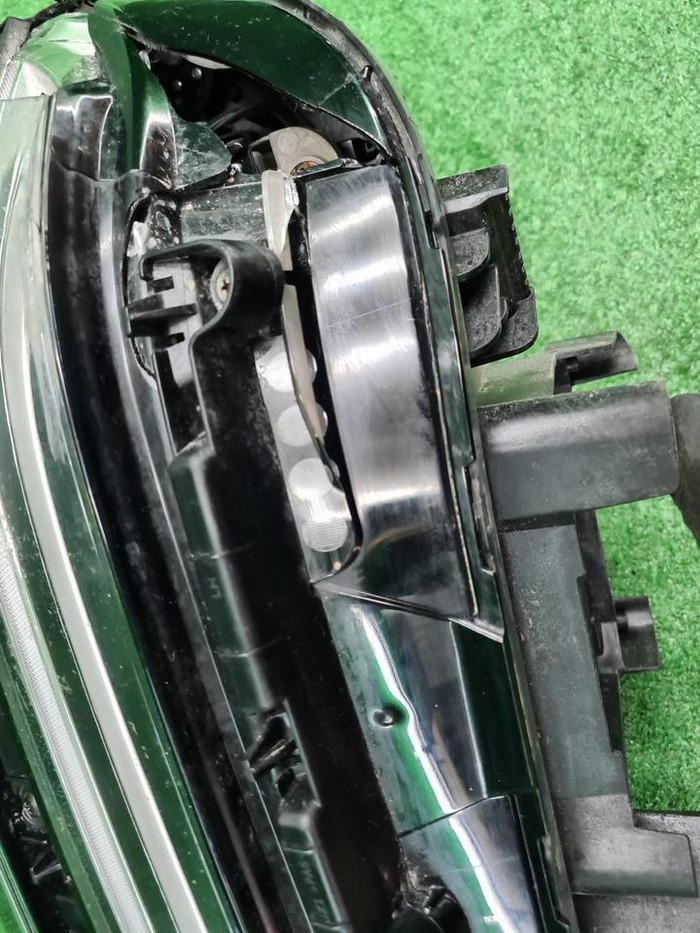 Фара левая Genesis GV80 (2020-2023) LED