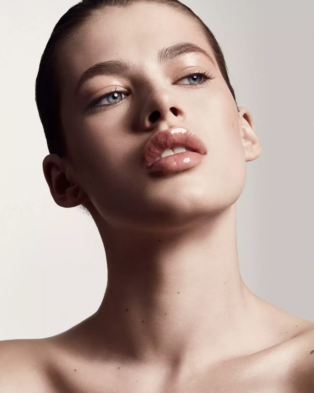 Блеск для губ Fenty Beauty Gloss Bomb Cream Fenty Glow 02 9 мл