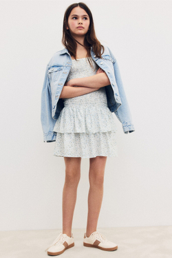 H&M Платье с плиссировкой на бретельках, белый