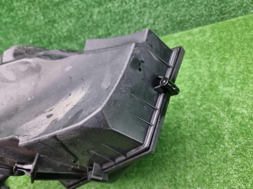 Корпус воздушного фильтра BMW 7er G11 (15-19)