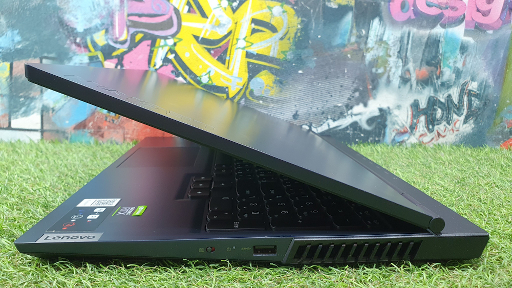 Игровой Lenovo Ryzen 5/16Gb/ RTX 3050 Ti 4Gb/165Hz/ Legion 5 15ACH6 [82jw001sru] Windows 11