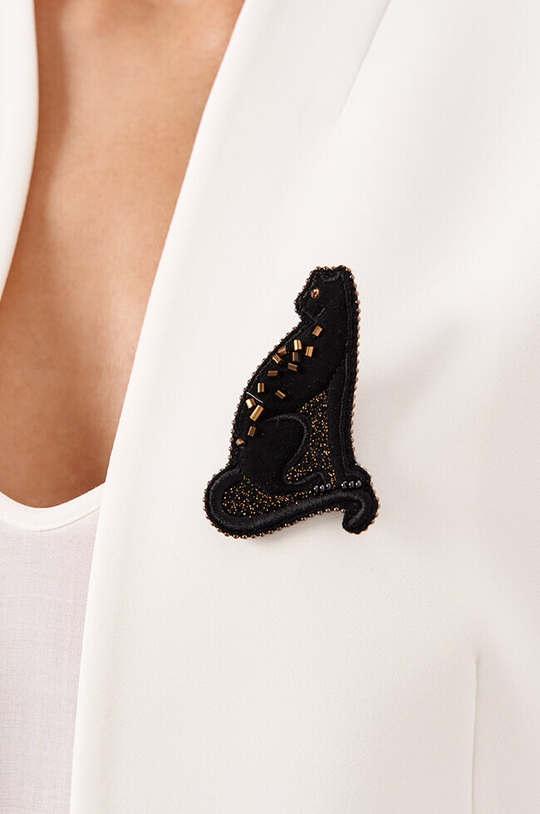 8419 Брошь (черный)