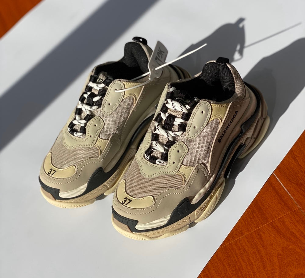 Balenciaga Triple S