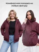 Ветровка с капюшоном