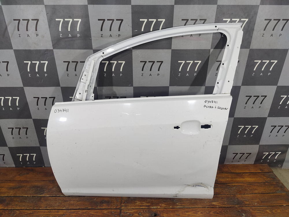 Дверь передняя левая Opel Astra J 09-17 Оригинал 13285606