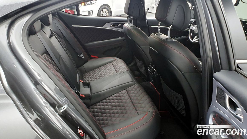 Genesis G70 2.0T (11.2019)