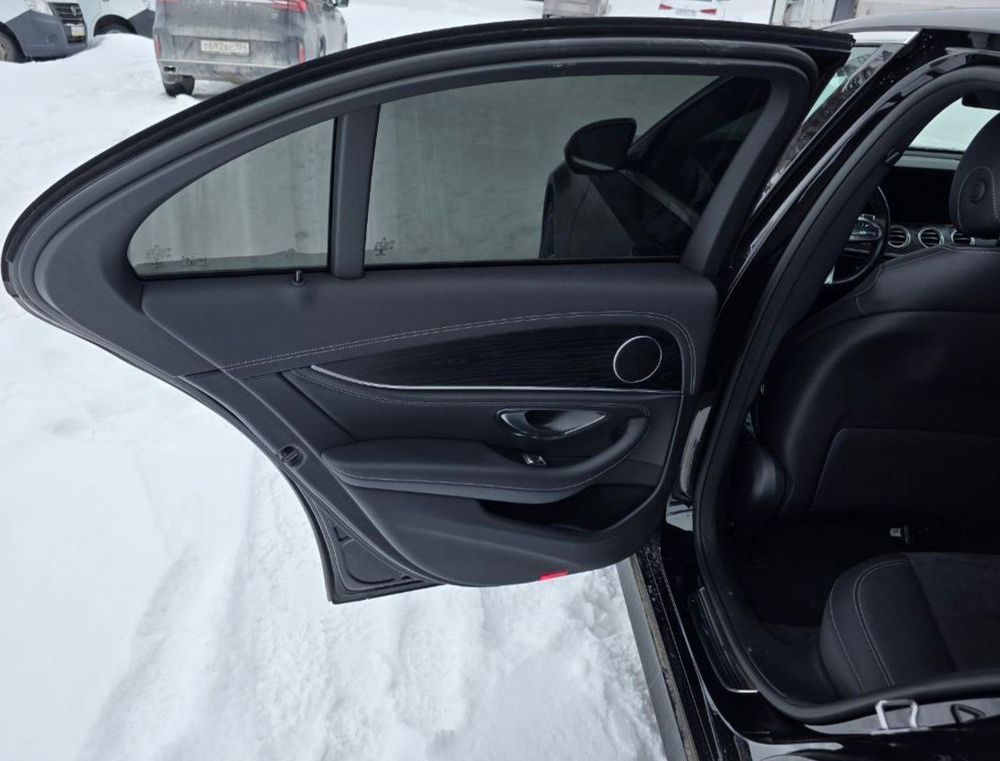 Mercedes-Benz E-CLASS 200 4MATIC Sport