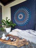 Этническое полотно с мандалой