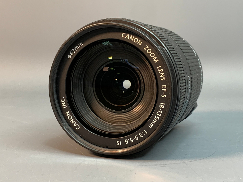 Canon EF-S 18-135mm 3.5-5.6 IS