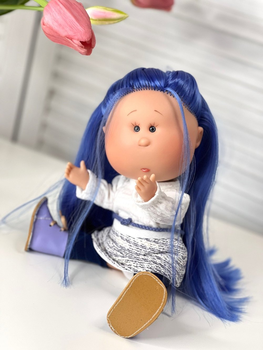 Кукла Nines виниловая 30см MIA (3429K)