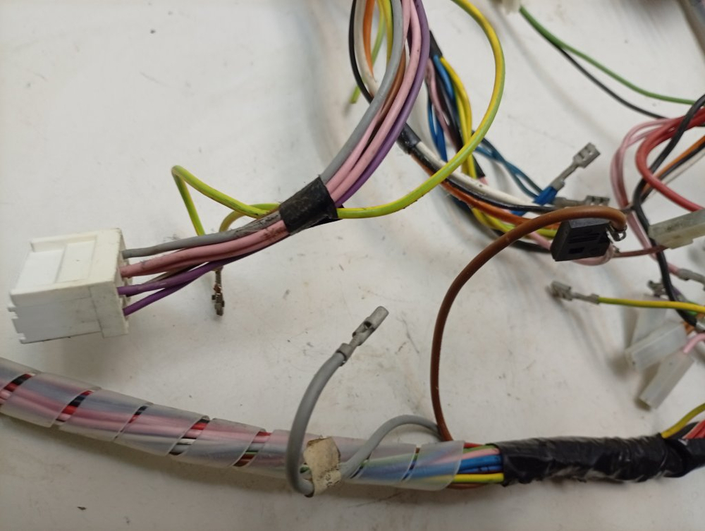 WMV1600BY/01 кт39 Комплект проводов для стиральной машины Bosch б/у