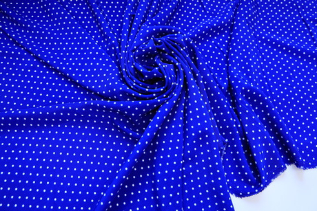 Вискоза василек в белый мелкий горох