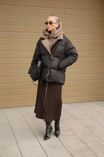 Пуховик с застежкой-клапаном средней длины