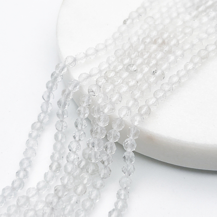 Горный хрусталь граненый бусины, диаметр около 3,3-3,5 мм, цена за нить 38 см