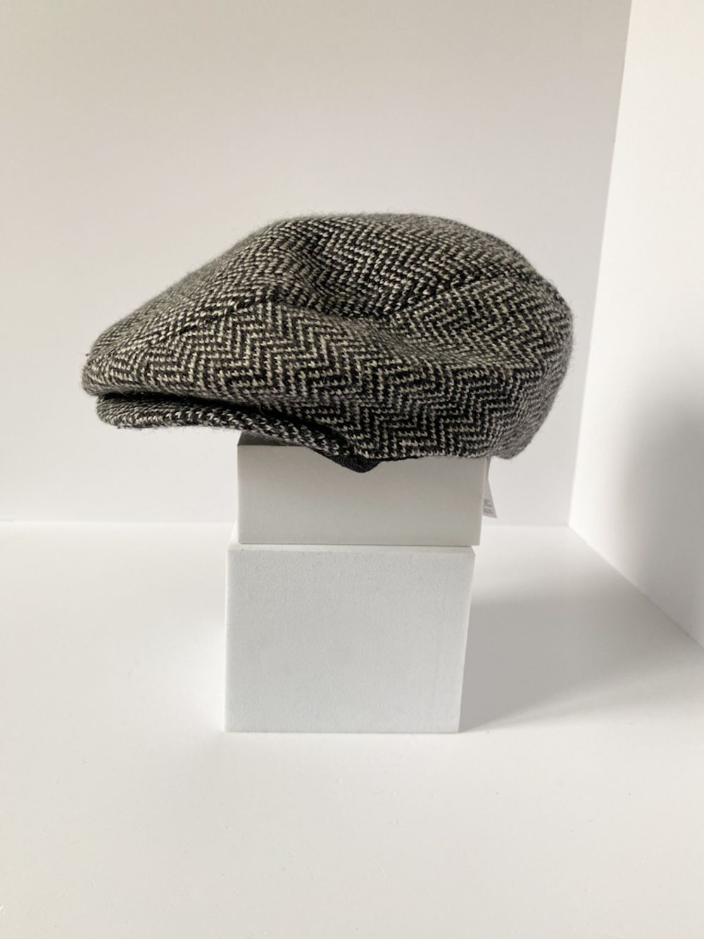 Шерстяная кепка Dolce&Gabbana, 98