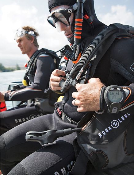 Жилет-компенсатор Aqua Lung Wave Black⁄Charcoal⁄Orange