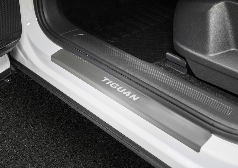 Накладки на пороги Rival для Volkswagen Tiguan II 2016-2020 2020-н.в., нерж. сталь, с надписью, 4 шт., NP.5807.3