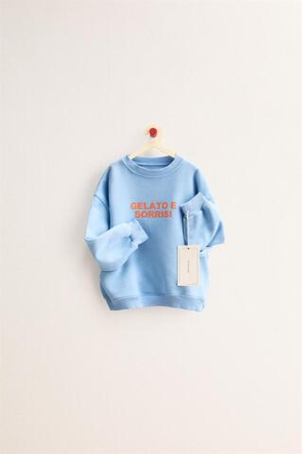 ZARA TIMELESS - ОДНОТОННАЯ ТОЛСТОВКА С НАДПИСЬЮ, ГОЛУБОЙ