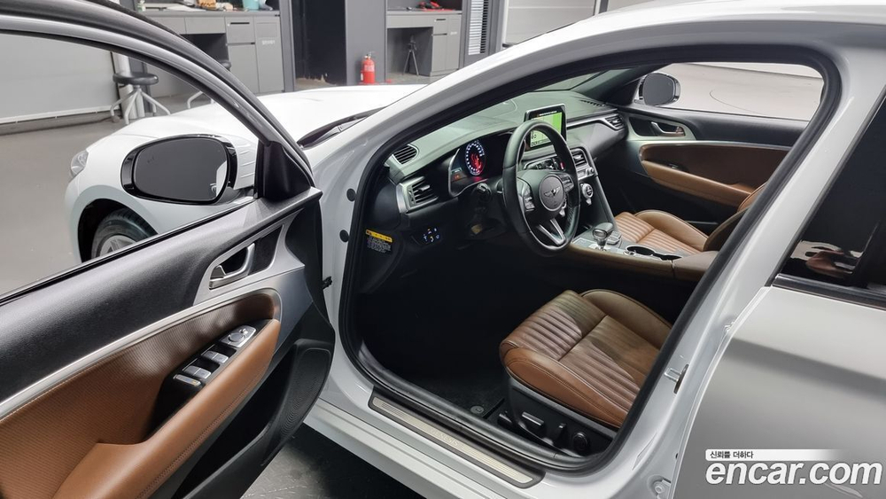 Genesis G70 2.0T (08.2020)