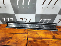 Дефлектор радиатора Toyota Camry (XV70) 17-20 Б/У Оригинал 1659225010