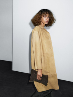 Massimo Dutti Длинное пальто из замши, ванильный