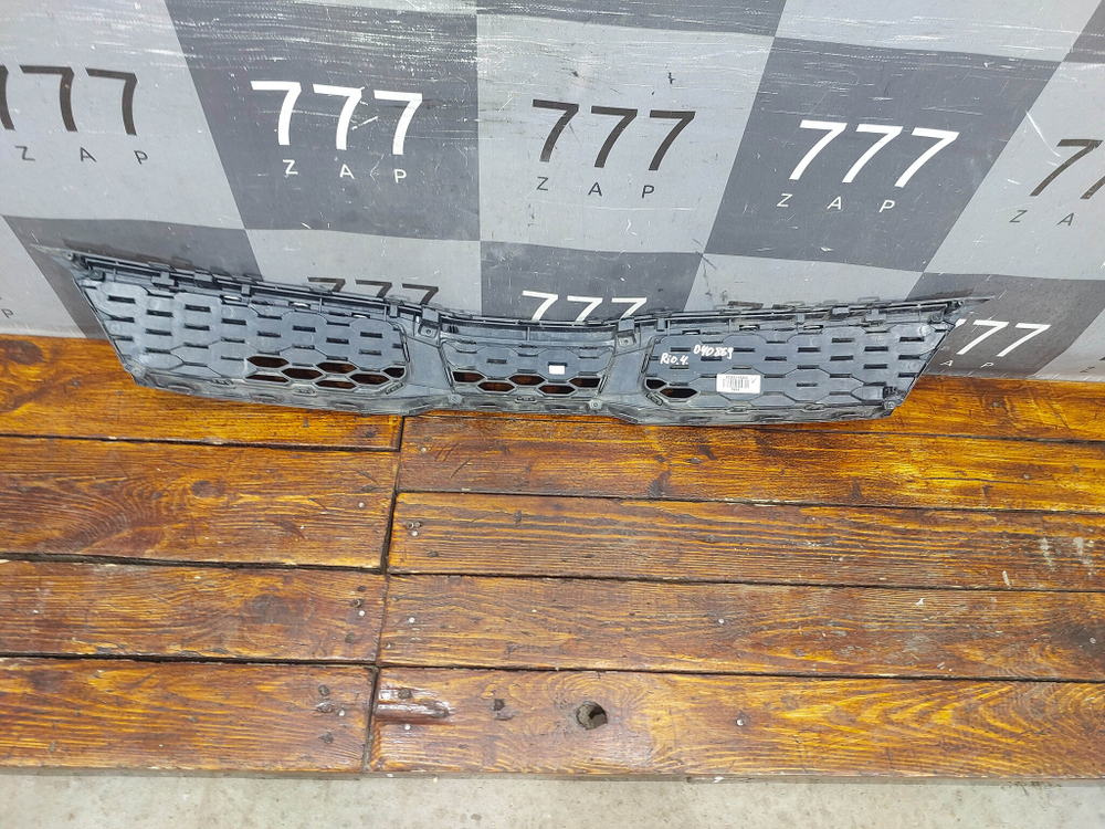 Решетка радиатора Kia Rio 4 X-Line 20-нв Б/У Оригинал 86350H0900