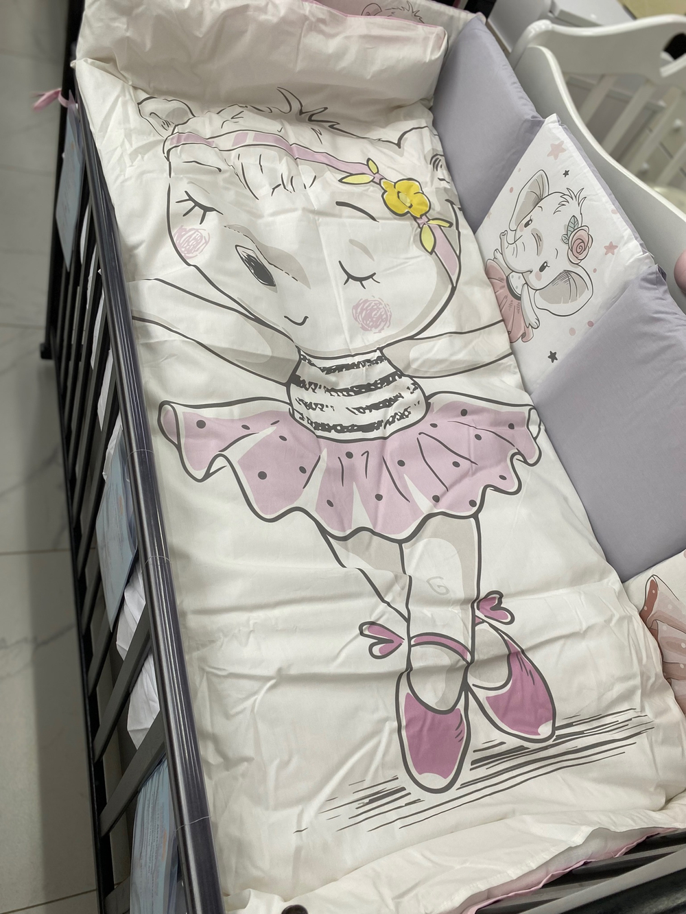 Комплект в кроватку 6-ти предметный (подушечки 17 предметов), "Мир игрушек" Мишка Балерина поплин
