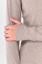 Лонгслив приталенный с рельефом