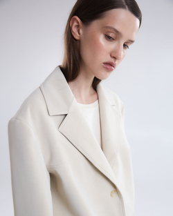 Жакет свободного кроя из искусственной замши молочный