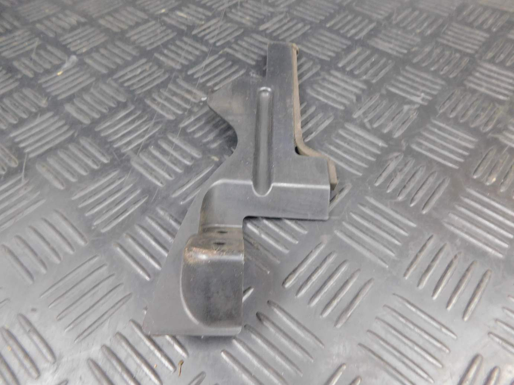 Пластик внутренний Kawasaki ZZR 400 98 14090-1292 053083