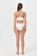 Бесшовный топ на бретелях